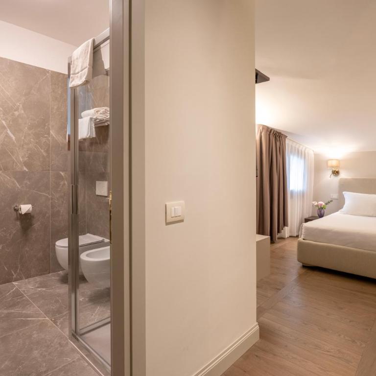 Hotel Carlton - Camera Matrimoniale Standard - 7
