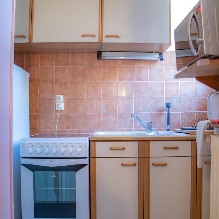 appartement plein centre, 42m au calme avec balcon et wifi - Apartment mit 1 Schlafzimmer - 9
