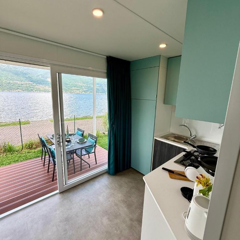 Bungalow MAREA Lido di Colico, direkt at the lake & in center & near Ferry to Bellaggio - Appartamento - 4