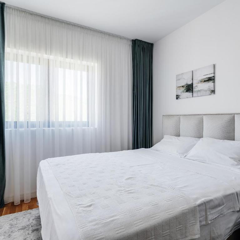 Olive Tree Apartments by In Property - Deluxe Studio - 13
