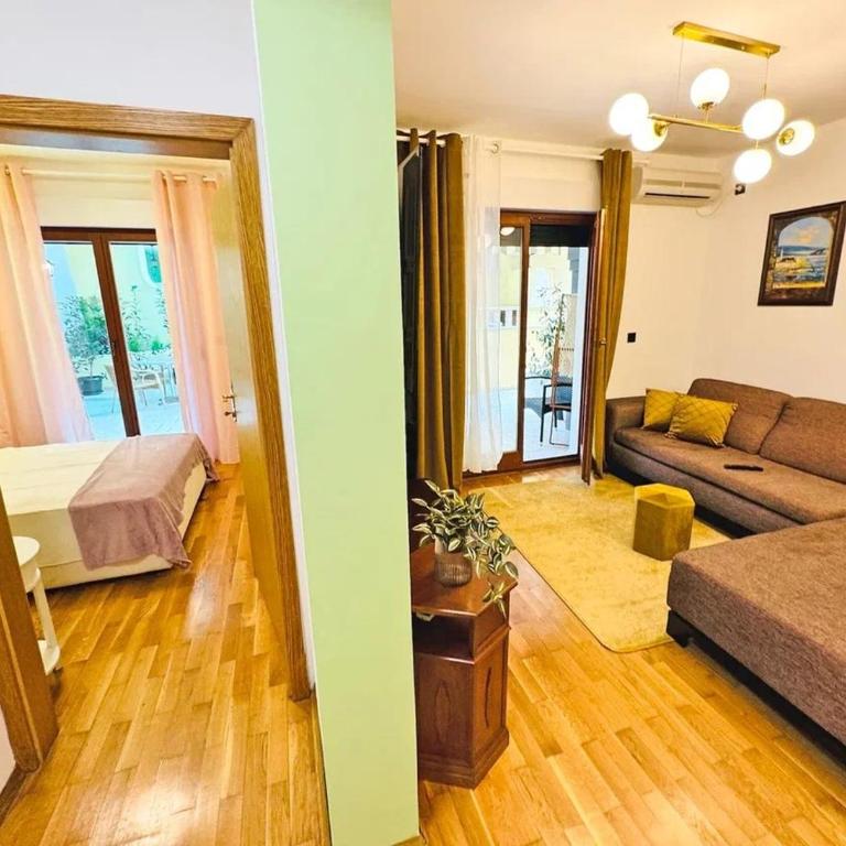 Mango Apartments Petrovac - Two-Bedroom Apartment with Terrace - 9
