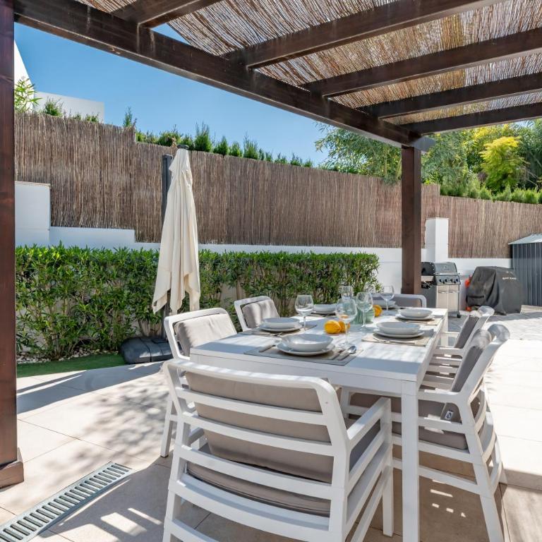 Villa with Pool in Golden Mile by Kura Homes - Casa - 24