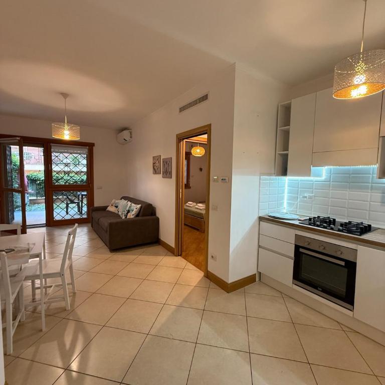 Rome Giardino Segreto Holiday Home with private parking - Appartamento con 1 Camera da Letto - 2