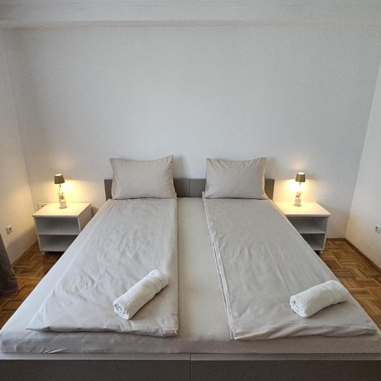 Apartman Behar - Two-Bedroom Apartment - 13