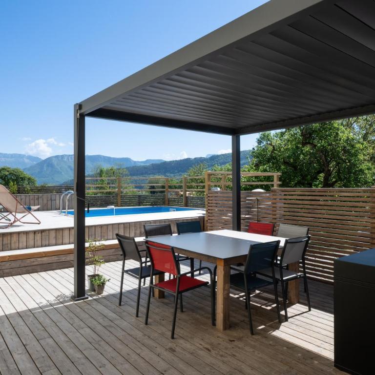 Appartement avec piscine & terrasse vue montagne - Two-Bedroom Apartment - 16