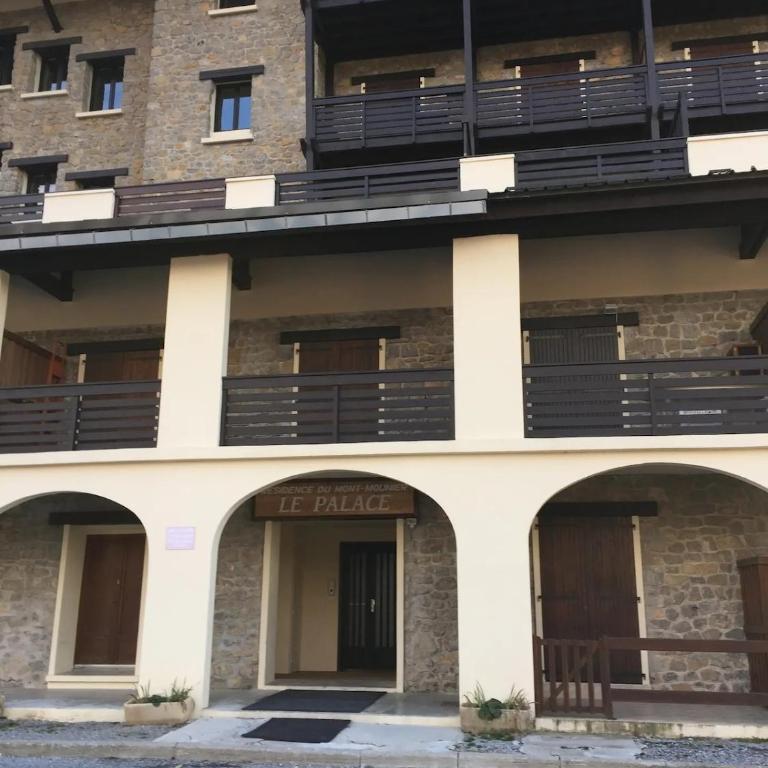 Studio cosy et sa terrasse - Appartement 2 Chambres - 27