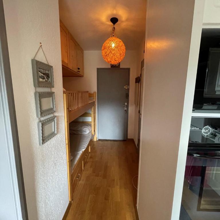 Studio cosy et sa terrasse - Appartement 2 Chambres - 22