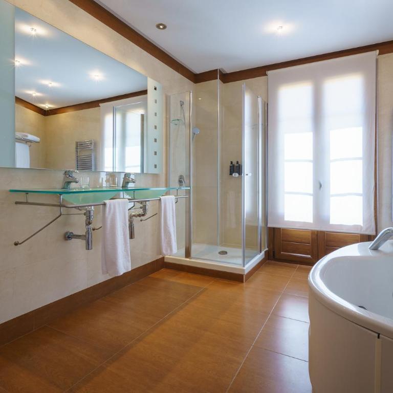 Exe Almería Centro - Suite - 2