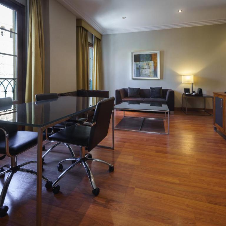 Exe Almería Centro - Suite - 4