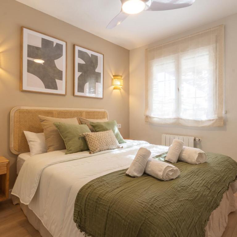 Arena Marina - Pool and relaxation near the airport - Three-Bedroom Apartment - 2