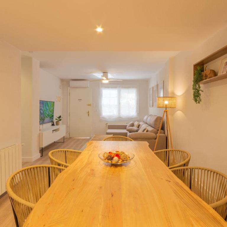 Arena Marina - Pool and relaxation near the airport - Three-Bedroom Apartment - 17