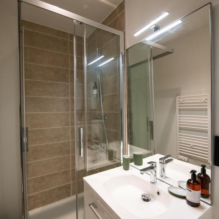 L'Opéra 2 - RDC - Joli studio Hôtel de Ville - Appartement - 24