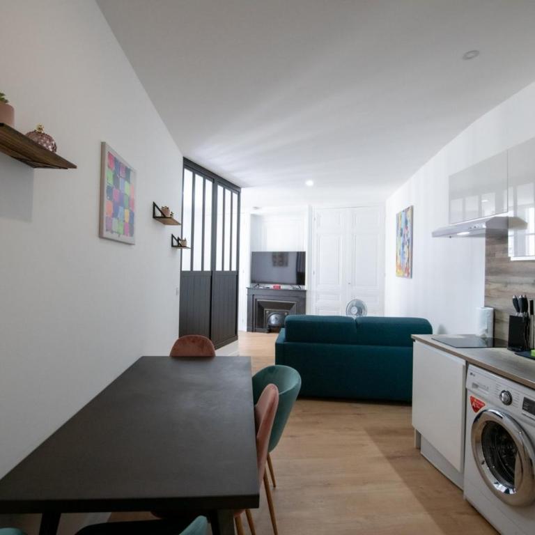 L'Arty - Très joli studio moderne place Valmy - Appartement - 4