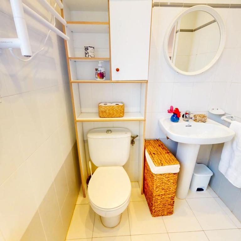 Estudio Flor de Jazmin Dénia para parejas a 100m del mar by Family Homes Rentals - Apartamento Estudio con balcón - 12
