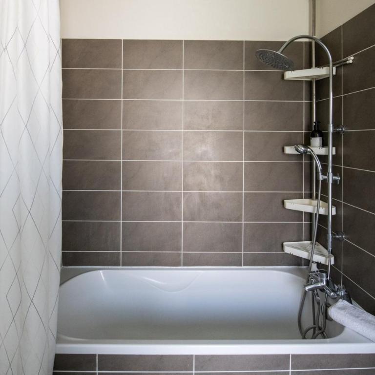 Le Gaïa - Joli appartement au calme 10min du centre de Lyon - Apartment - 15
