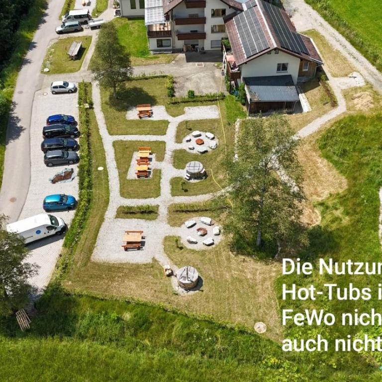 Schöne FeWo für 6-8 Personen bei Zum Hüttenklaus - Apartment mit 3 Schlafzimmern - 3