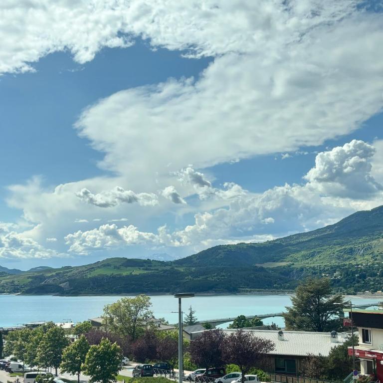 Magnifique T3 vue sur le lac de Serre-Poncon - Appartement 2 Chambres - 3
