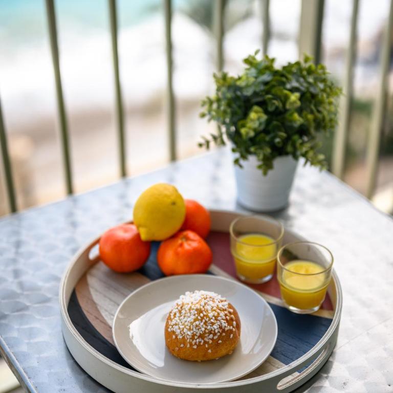 Rives d'or 2, Beautiful beachfront studio, beach access, AC - Studio - Vue sur Mer - 6