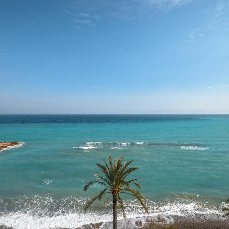 Rives d'or 2, Beautiful beachfront studio, beach access, AC - Studio - Vue sur Mer - 24