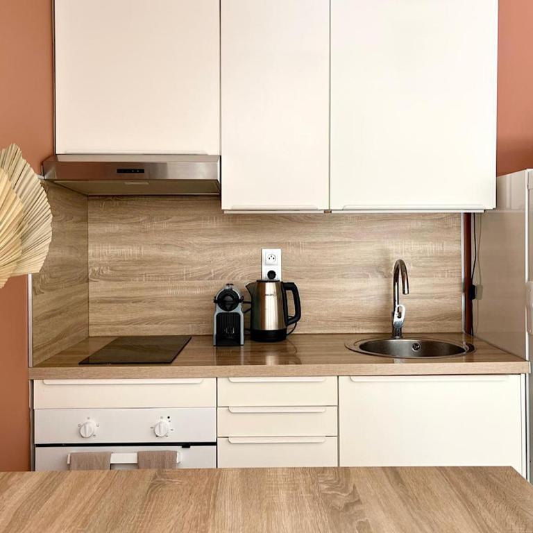 Cozy Studio, Terrace and Beach - Apartamento de 1 dormitorio - 8