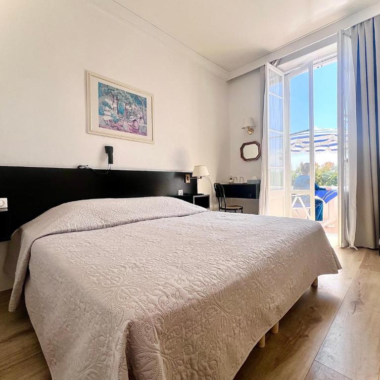 Hotel des Mimosas - Chambre Double avec Terrasse - 9