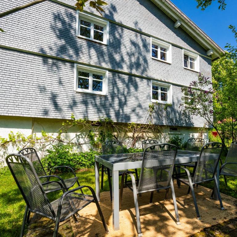 Mit Blick auf Bergwiesen - Familienfreundliches Bauernhaus im Westallgäu - Haus mit 4 Schlafzimmern - 14