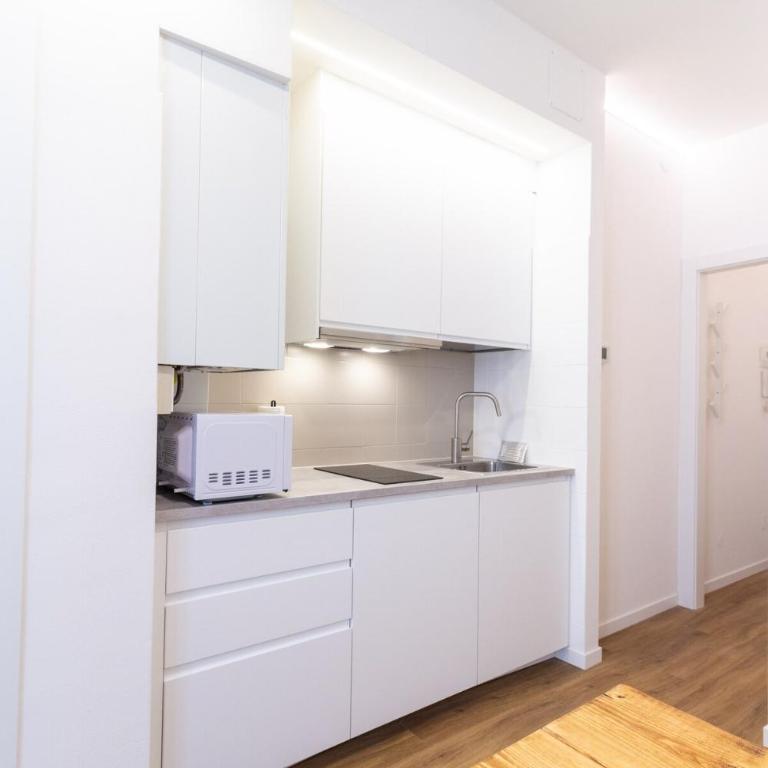 Chic & Smart Flat in Padova - Appartamento con 1 Camera da Letto - 2
