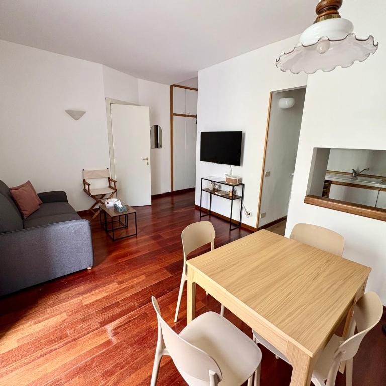 Lecco via Roma - Appartamento con 1 Camera da Letto - 6