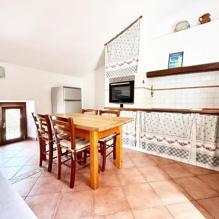 LaureLiving Holiday Home Bellavista centro - Appartamento con 2 Camere da Letto - 4