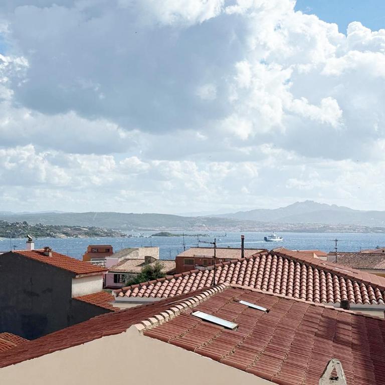 LaureLiving Holiday Home Bellavista centro - Appartamento con 2 Camere da Letto - 1