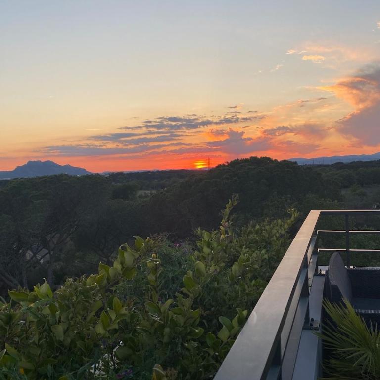 Appartement toit terrasse, piscine, plages à 10min et parking - Appartamento con 2 Camere da Letto - 2