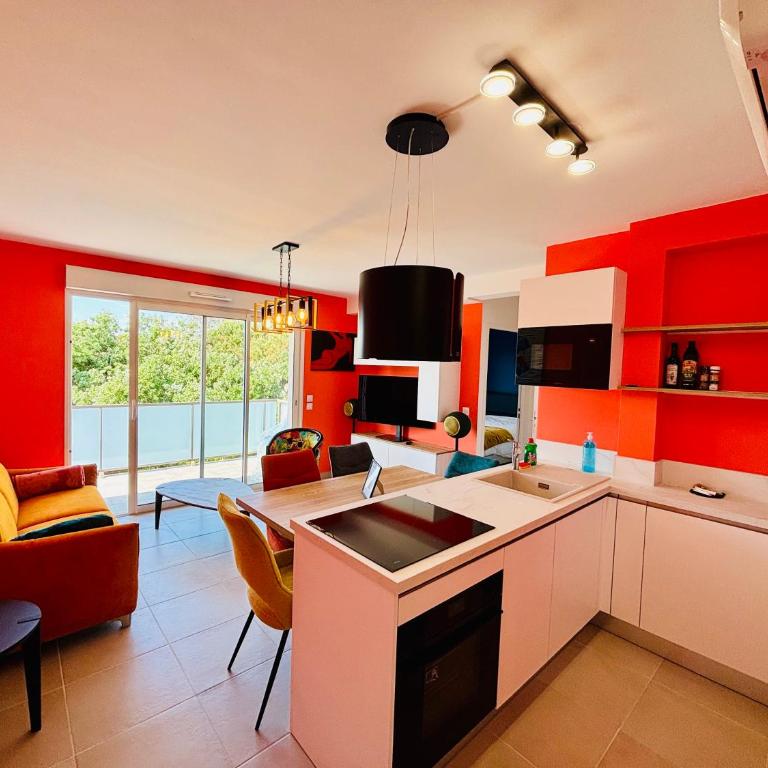 Haut Standing ACCÈS DIRECT MER 3min à pieds,Parking privée, Wifi, Netflix - Appartement 2 Chambres - 18