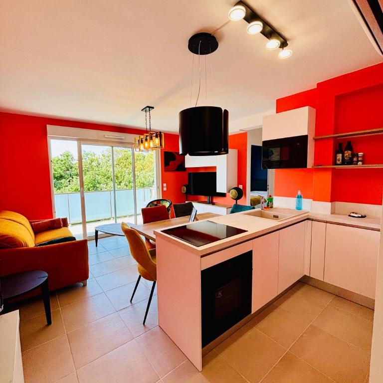 Haut Standing ACCÈS DIRECT MER 3min à pieds,Parking privée, Wifi, Netflix - Appartement 2 Chambres - 23