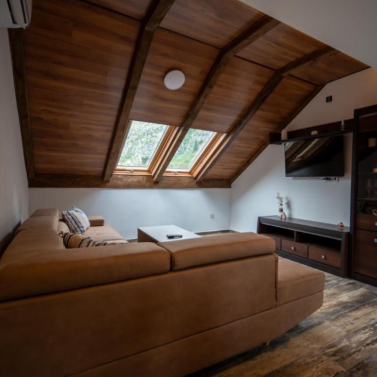 Agape Apartments - One-Bedroom Apartment - 2