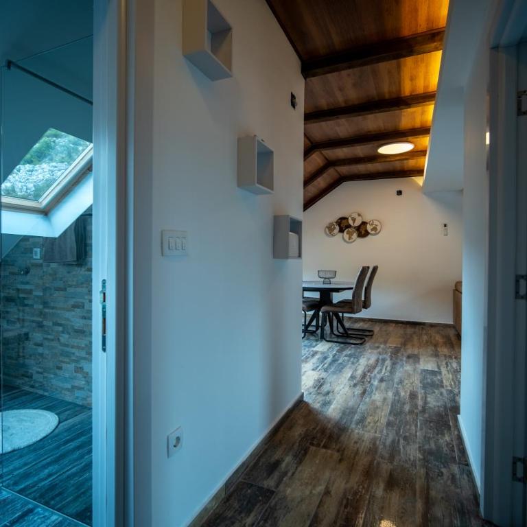 Agape Apartments - One-Bedroom Apartment - 11