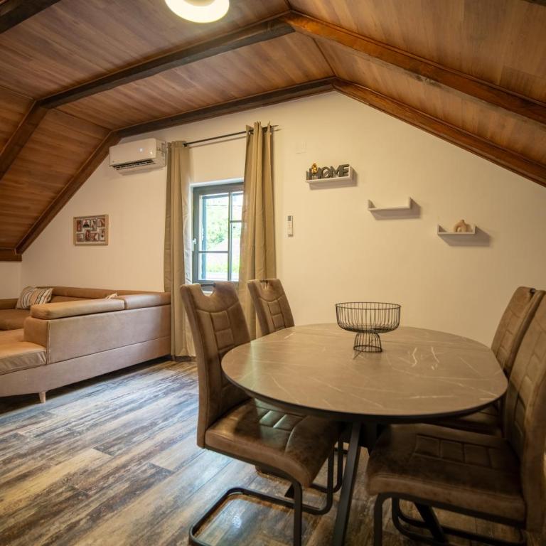 Agape Apartments - One-Bedroom Apartment - 25