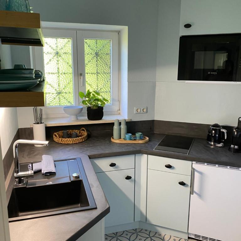 Ferienwohnung Christiane - Steilhofweg / Feuerwehrheimstrasse - Comfort Apartment mit 1 Schlafzimmer und Balkon - 3