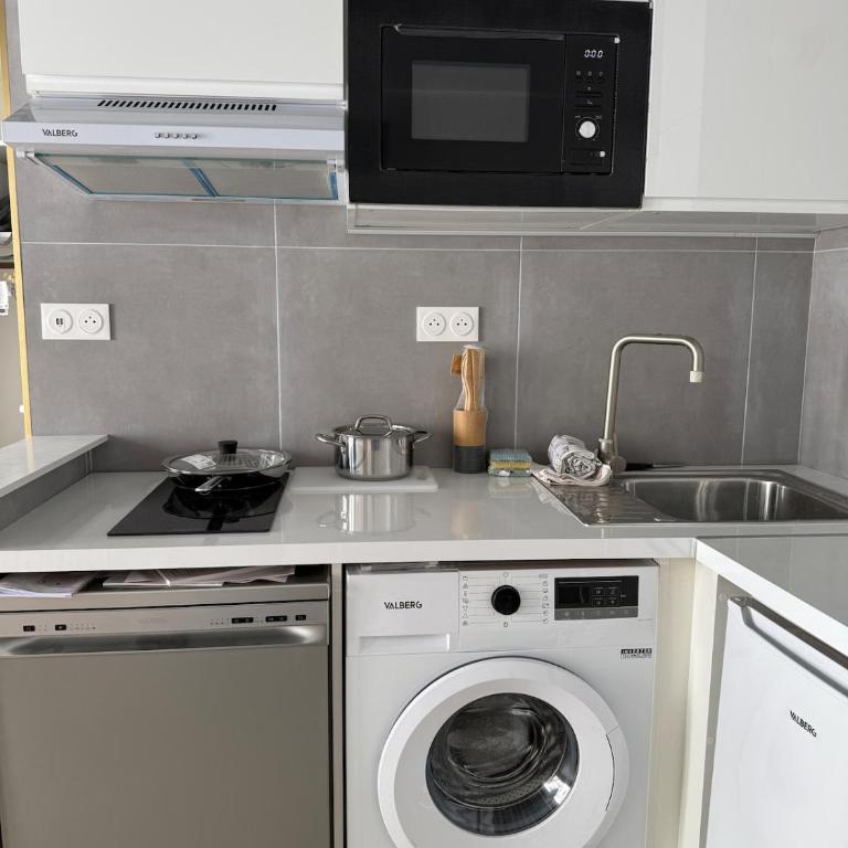 Central Paris Studio Clery 3 Walk to Marais Louvre - Appartement 2 Chambres - 6