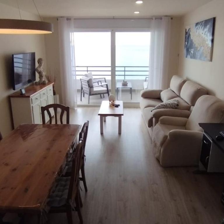 Mediterrani - Primera linea de mar - Apartamento de 3 dormitorios - 9
