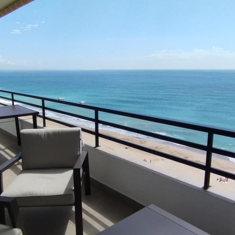 Mediterrani - Primera linea de mar - Apartamento de 3 dormitorios - 33
