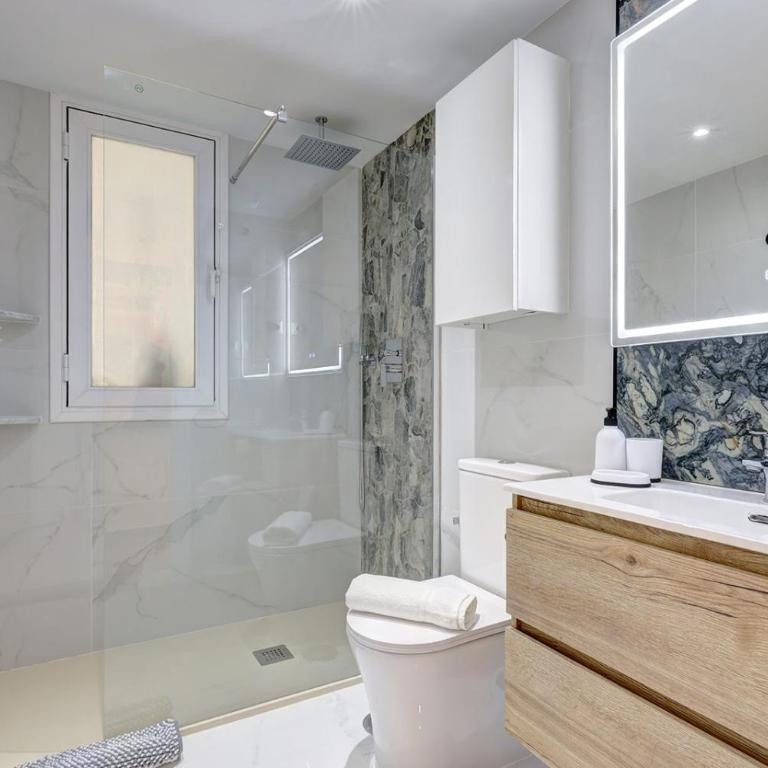 COZY APARTMENT BETWEEN THE PORT AND THE BEACH LA RADA - Apartamento de 2 dormitorios - 18
