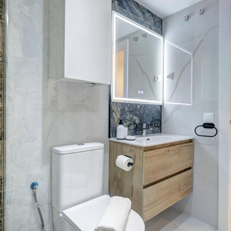 COZY APARTMENT BETWEEN THE PORT AND THE BEACH LA RADA - Apartamento de 2 dormitorios - 44