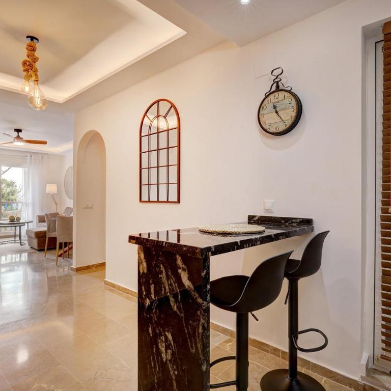 COZY APARTMENT BETWEEN THE PORT AND THE BEACH LA RADA - Apartamento de 2 dormitorios - 9