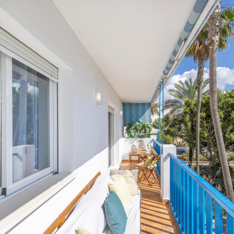 COZY APARTMENT BETWEEN THE PORT AND THE BEACH LA RADA - Apartamento de 2 dormitorios - 75