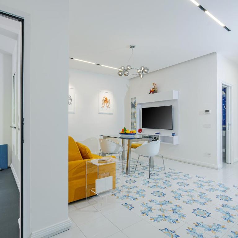 Sea View Luxury Apartments - Appartamento con 1 Camera da Letto e Vasca Idromassaggio - 1