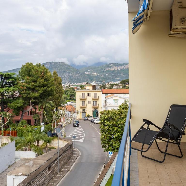 Residenza le Sirene City Center - Appartamento con 3 Camere da Letto - 56