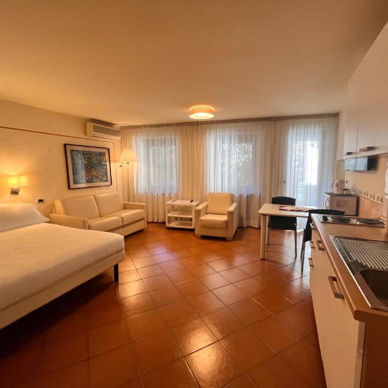 Pellico Apartments by Hotel America - One-Bedroom Apartment - 1