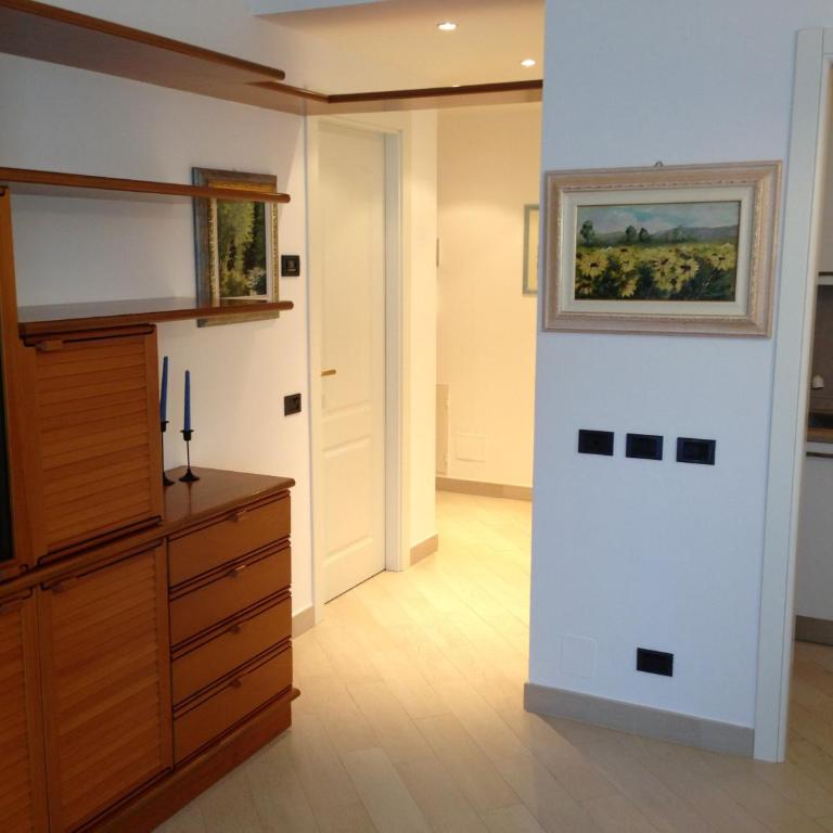 apartment Zagara - Gardone Riviera center - Appartamento con 1 Camera da Letto, Balcone e Vista Lago Parziale - 27
