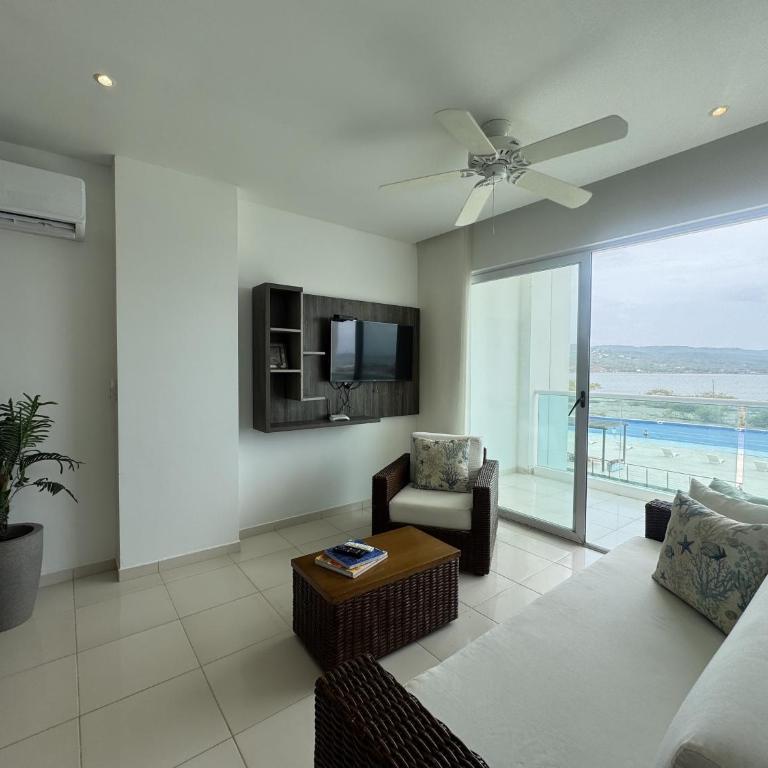 Marina Puerto Velero - One-Bedroom Apartment - 12