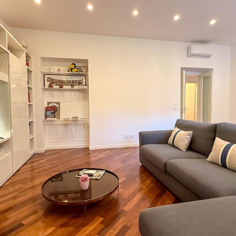 Elegant Roman Escape Walk to the Colosseum - Appartamento con 2 Camere da Letto - 5